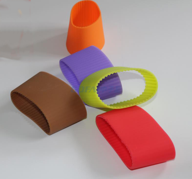 Benutzerdefinierte Silikonhülle Gummiabdeckung für Becherflasche